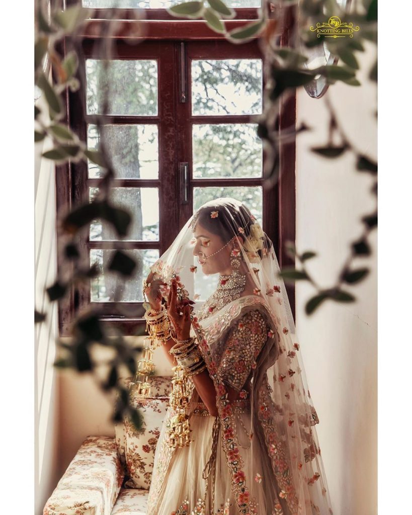 Fantastic Bridal Veil Shots That Stole Our Hearts Shaadiwish