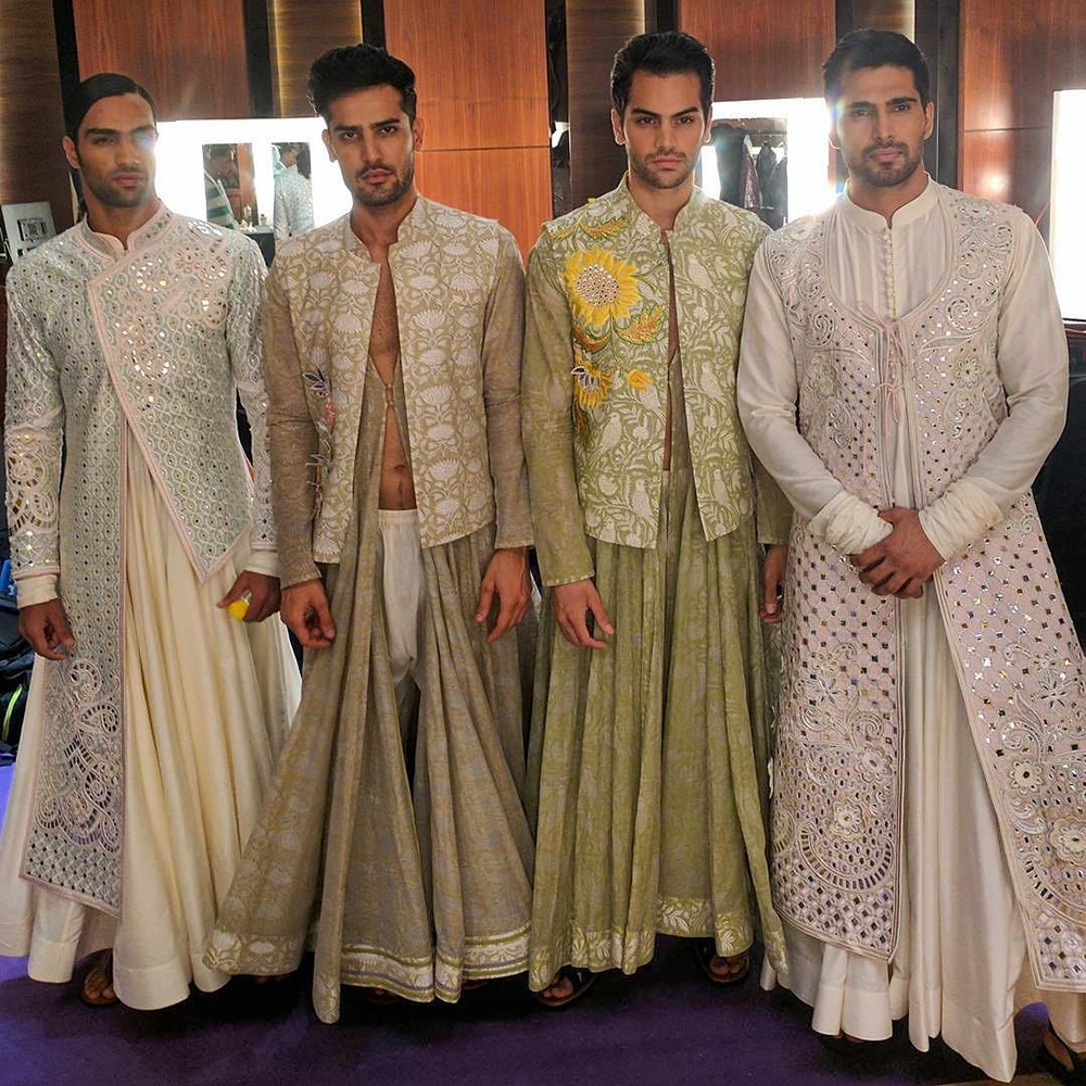 7 outfit - ShaadiWish