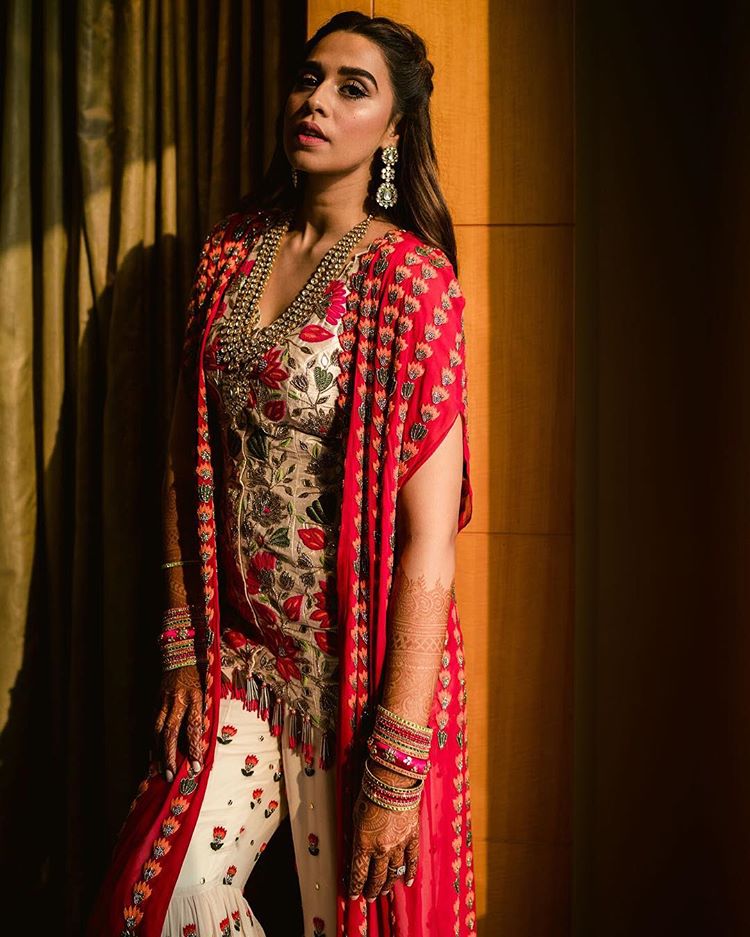Blogger bride, Mehendi outfit, House of Misu Bride, Indian Blogger Bride