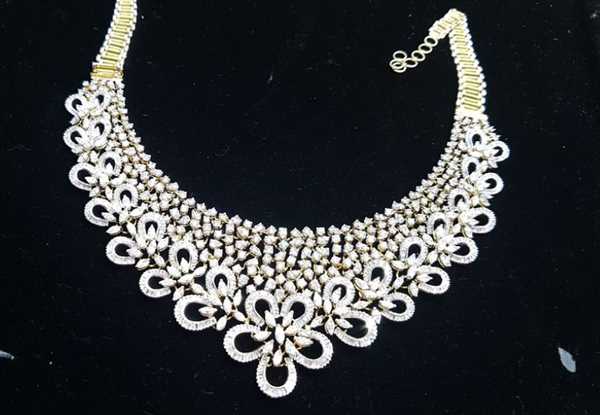 bridal shopping in Delhi, wedding shopping in Delhi, Haryana Jewellers, Haryana Jewellers Chandni Chowk