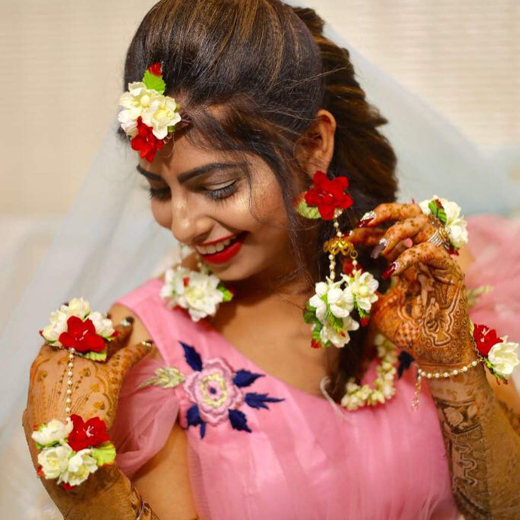 floral jewellery, bridal shopping, mehendi jewellery, floral jewelry shop- prune india