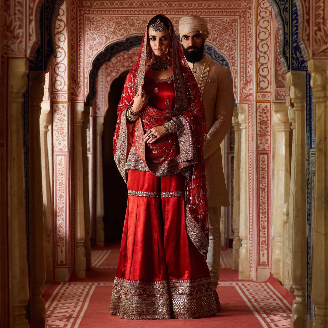 sabyasachi Mukherjee, red bridal lehenga, red bridal saree, red bridal sharara, sabyasachi jewellery, sabyasachi Mukherjee winter collection