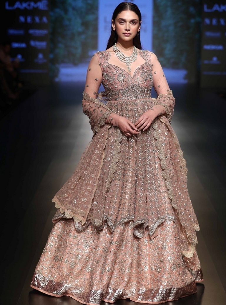 8 Brilliant Looks We Spotted At The Lakme Fashion Week 2018