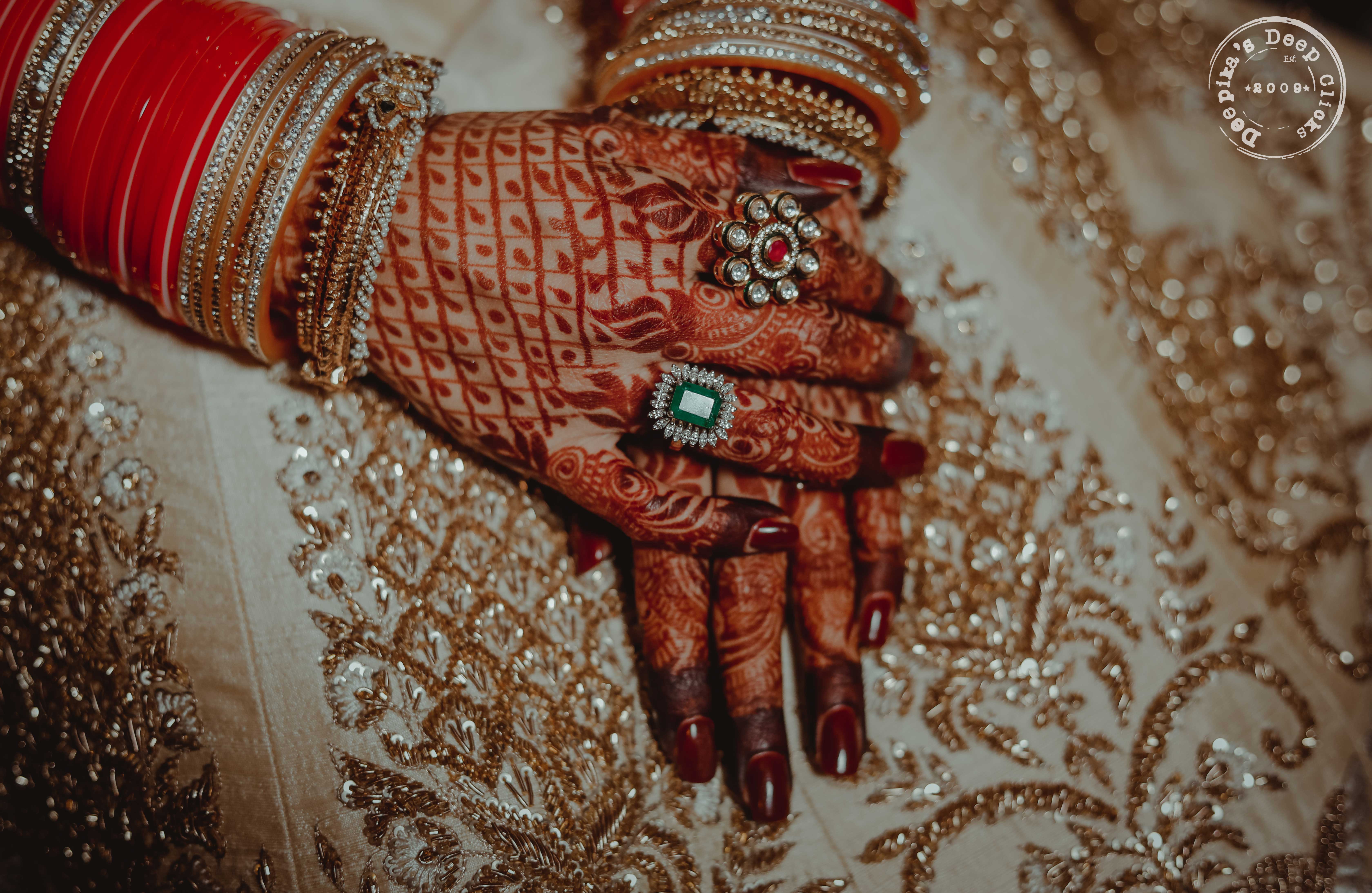 5 Best Places In West Delhi For Unique Bridal Chooda Shopping With evolution and experimentation happening continuously with bridal jewelry. shaadiwish