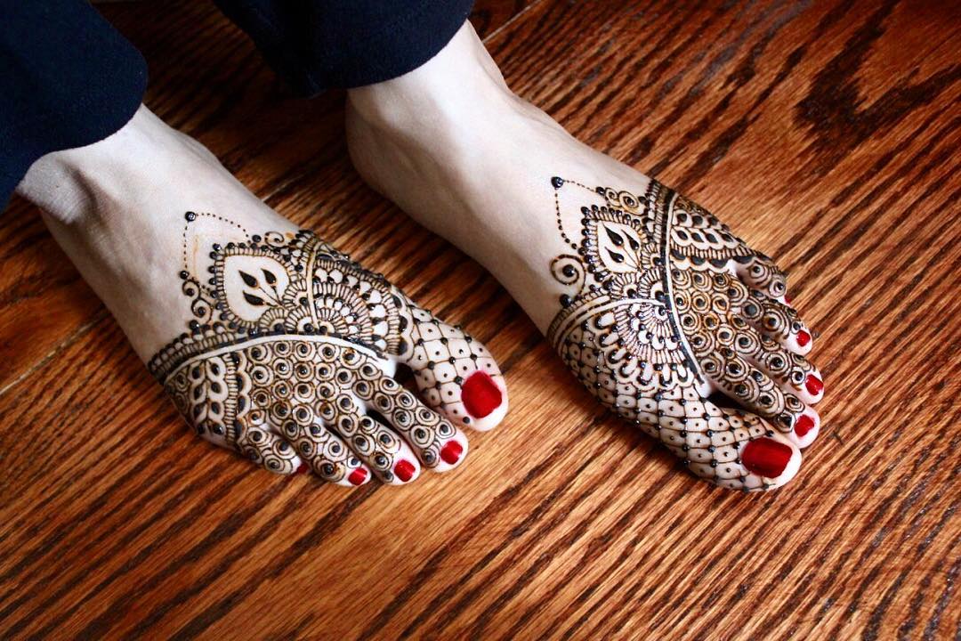 feet mehendi design ideas, latest mehendi designs, bridal mehendi designs, half mehendi feet designs for feet
