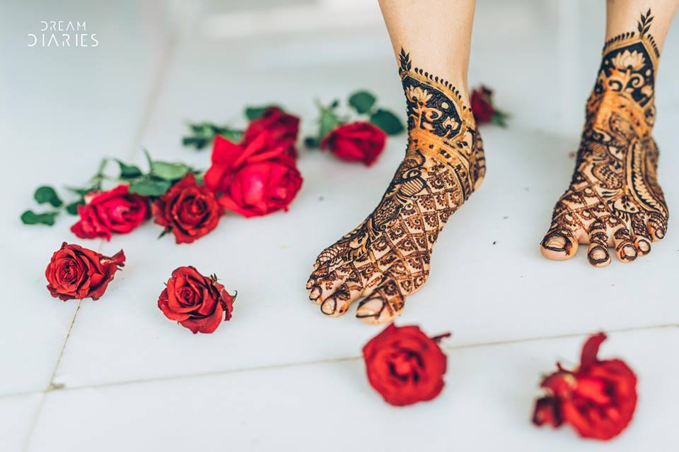 feet mehendi design ideas, latest mehendi designs, bridal mehendi designs, lotus motifs, lotus flower mehendi design ideas