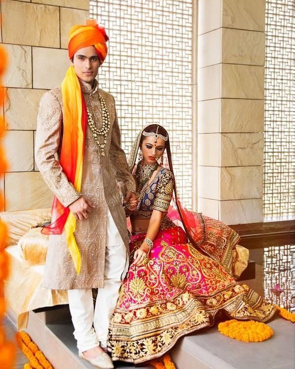 indian groom, groom accessories, safa, unique safa designs, colourful safa for grooms, groom trends, groom shopping, groom outfit ideas
