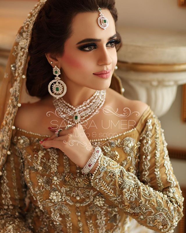 Wedding Hairstyles | Pakistani bridal hairstyles, Indian bridal hairstyles, Pakistani  bridal makeup