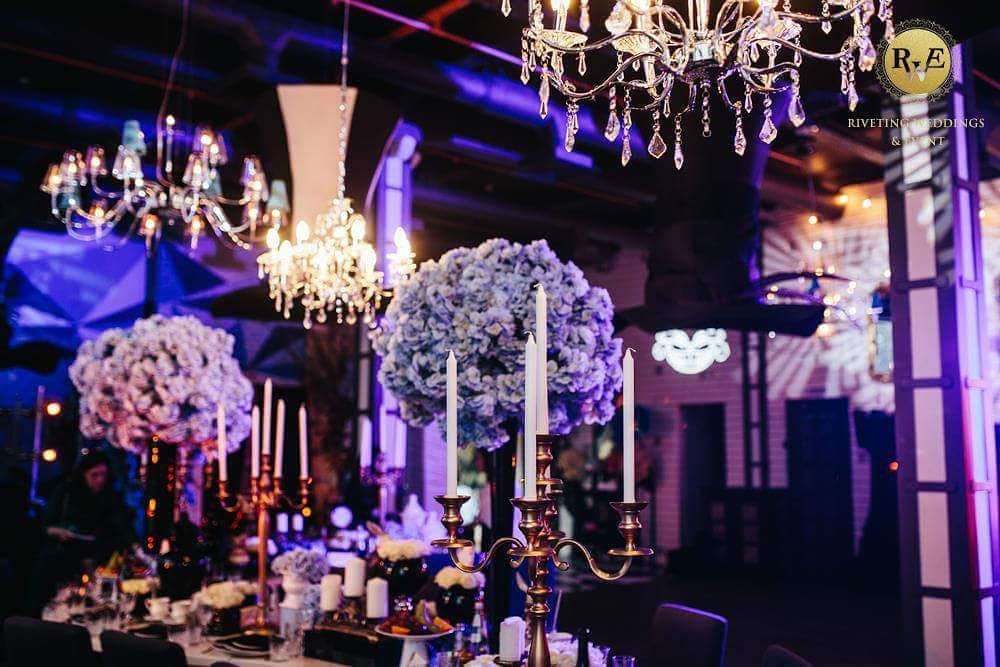 chandelier decor, chandelier decor ideas, unique chandelier decor ideas, candle chandelier decor, chandelier decor for weddings, chandelier decor for dining tables, mini chandelier decor ideas
