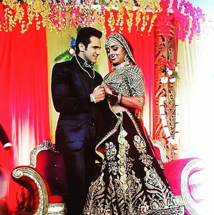 Parul Chauhan wedding, couple portrait, wedding couple, wedding photography, groom wear, bridal wear
