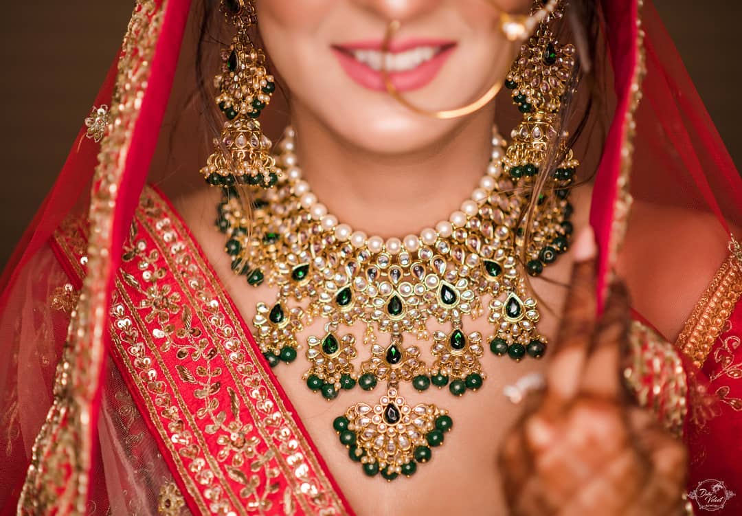 Contrasting bridal jewellery designs