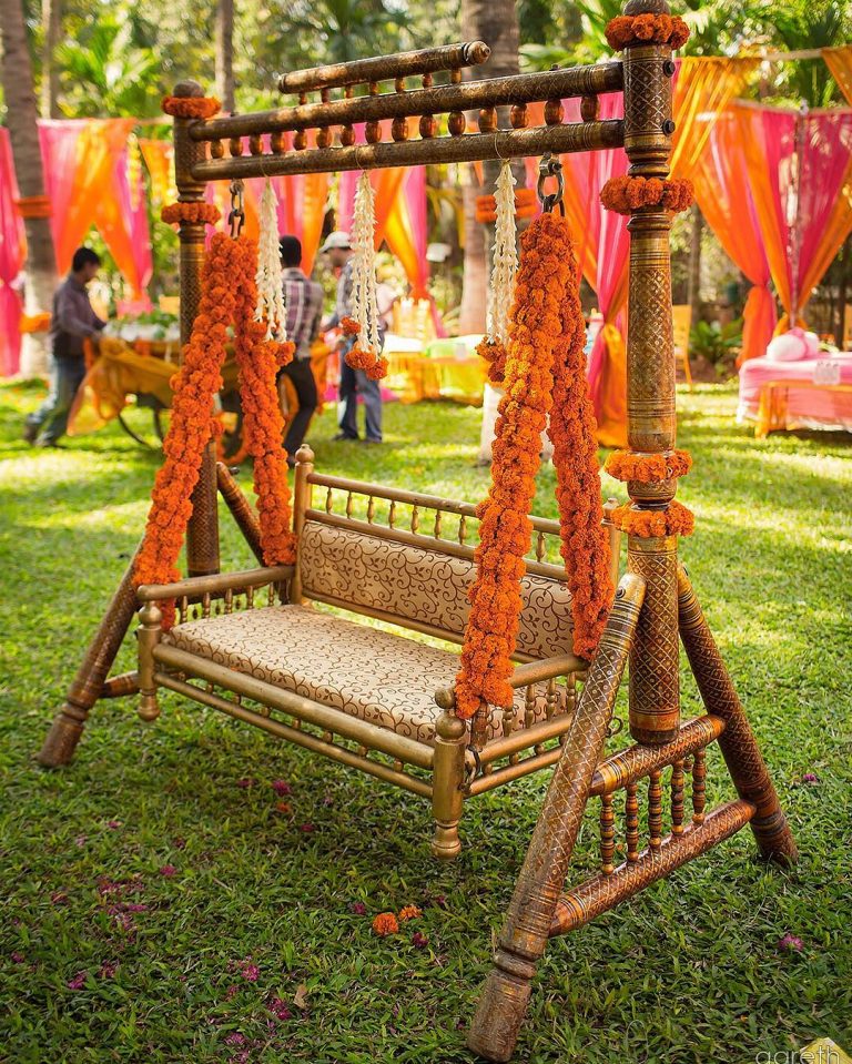 Take Inspiration From These Wedding Decor Ideas For Your Bridal Swing!