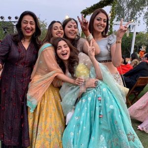 Bridesmaid Alia Bhatt Just Gave Us the New Trend for Summer Weddings 2019