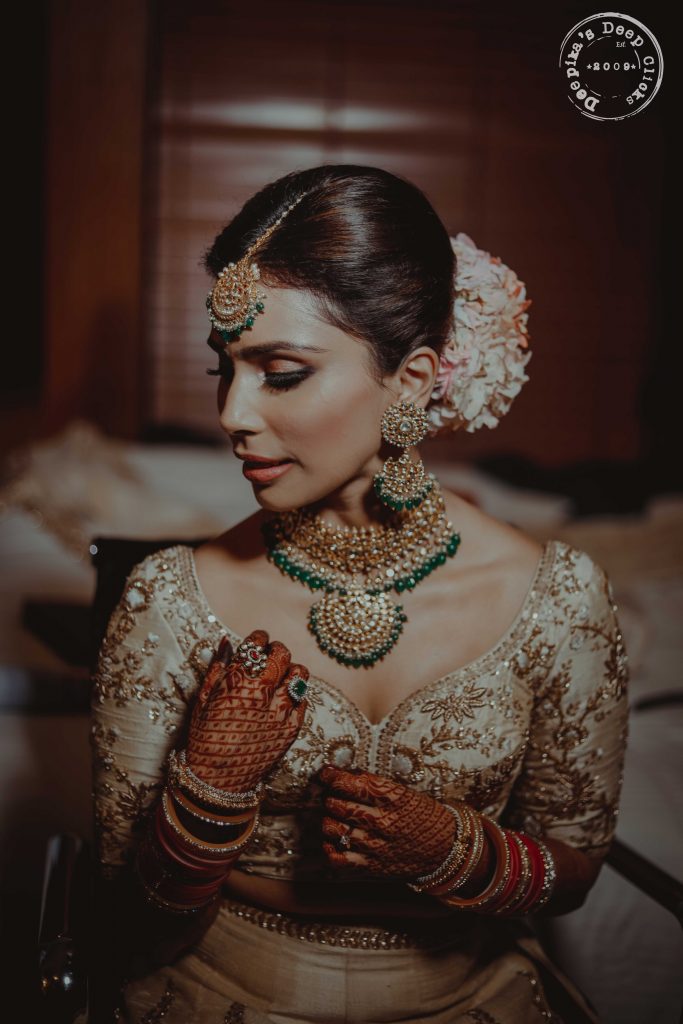 indian bridal bun