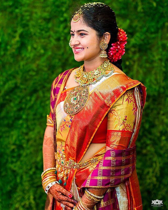 32 Magnificent South Indian Bridal Hairstyles Shaadiwish South indian wedding hairstyles saree hairstyles pelli sarees. 32 magnificent south indian bridal