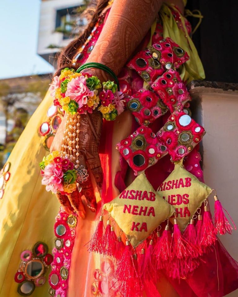 lehenga dori latkan