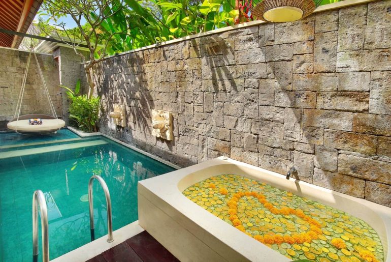 Top 7 Private Pool Villas In Bali For Honeymoon 2020!