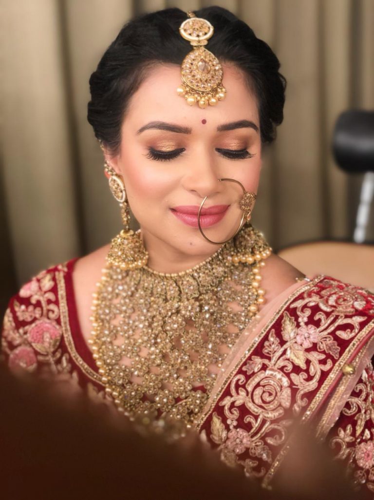 Professional Bridal Makeup Artists In Delhi In Your Budget