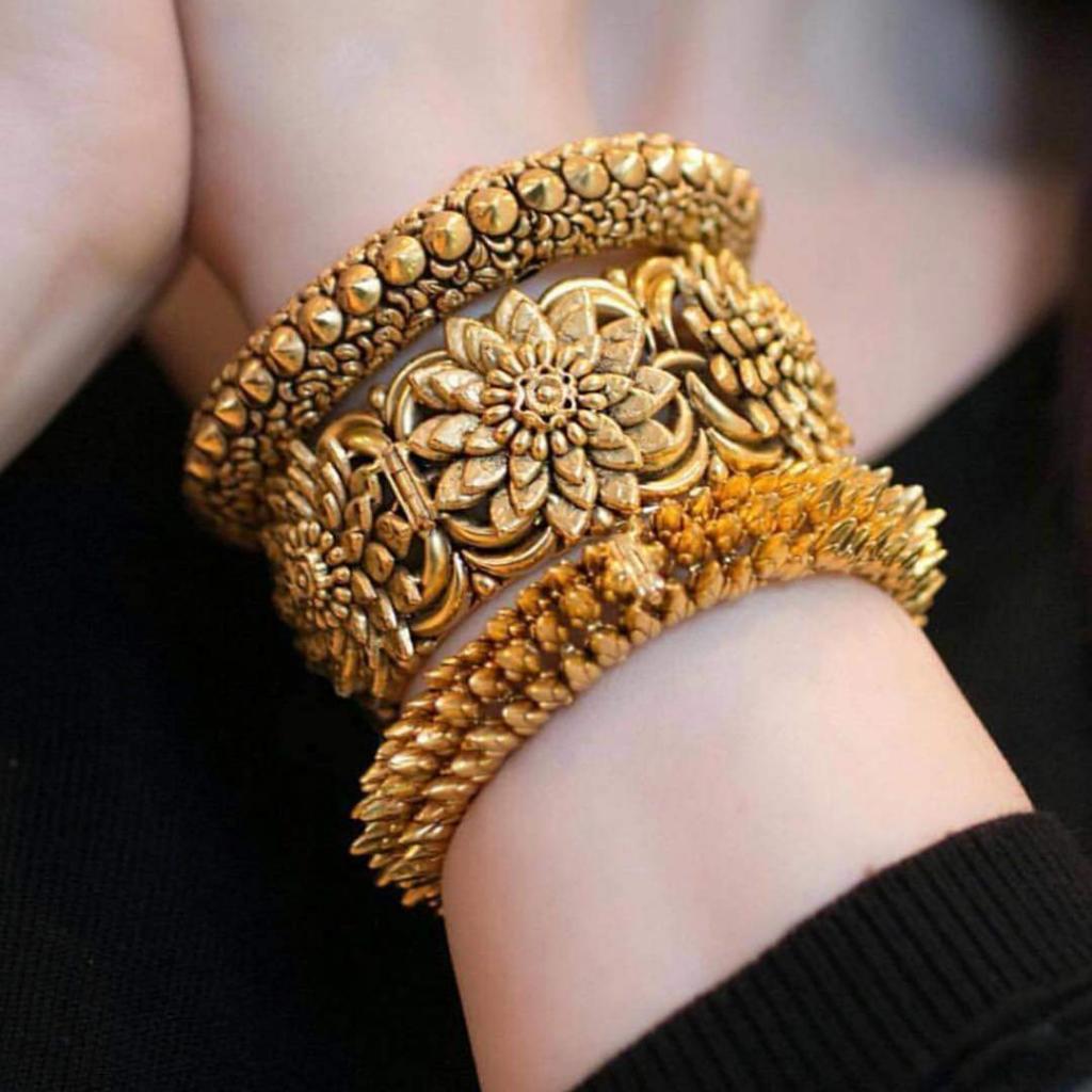 Latest Bridal Bangles And Kada Designs For 2020 Brides To Be,Small Back Patio Design Ideas