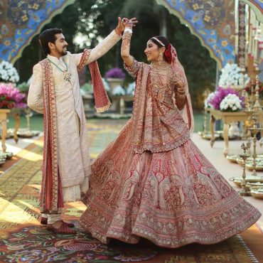 Read : How Much Does A Tarun Tahiliani Lehenga Cost?