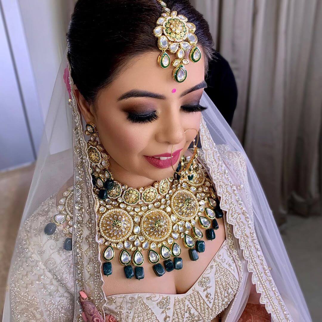 8 Maang Tikka Sets You Need on Your Big Day to Look Like a Star