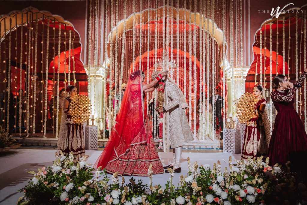 Wedding Varmala Concept | Jaimala Concept | Aerial Floral Swing - YouTube