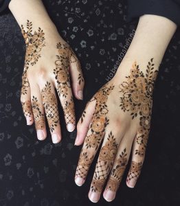 Prettiest Floral Mehendi Designs For The Trendsetter Brides