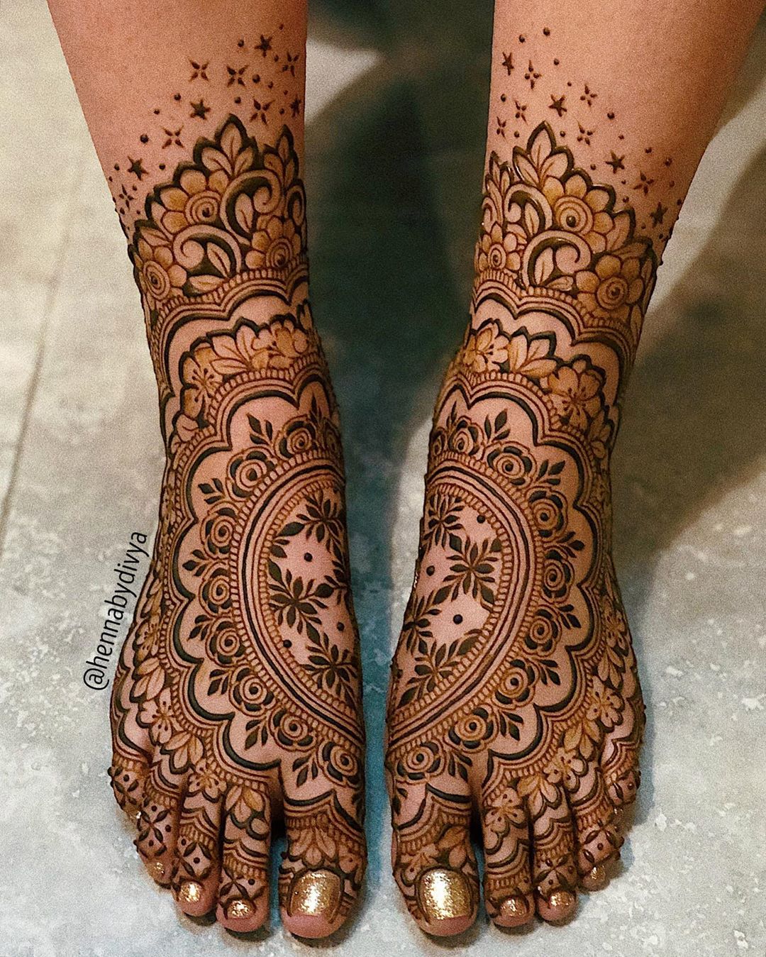 floral feet mehendi design