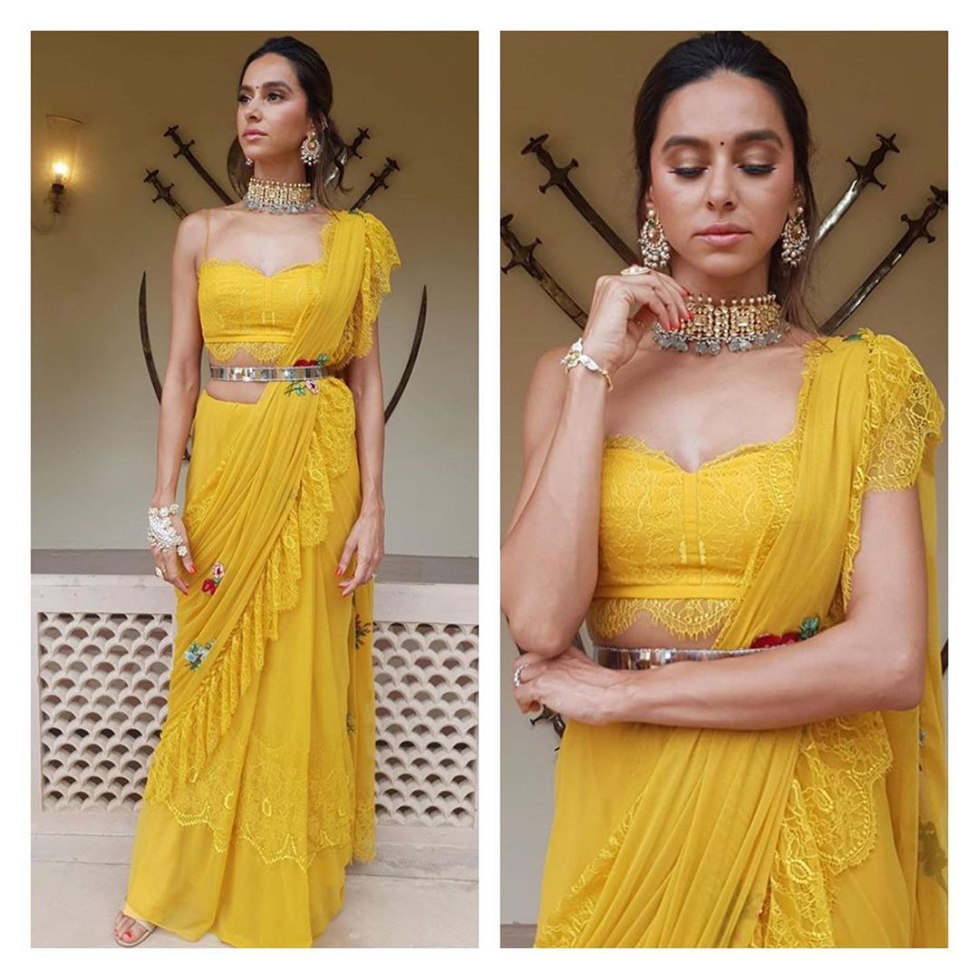 yellow saree, mehendi outfit