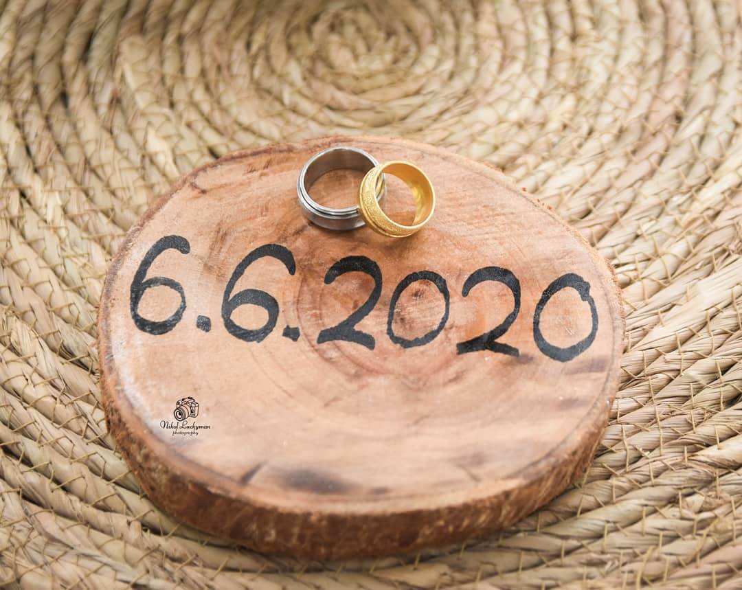 engagement rings, save the date