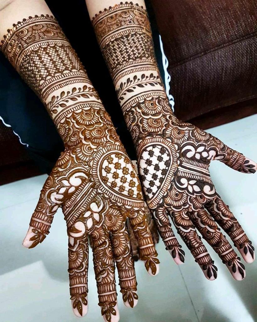 Professional Bridal Mehndi Artist