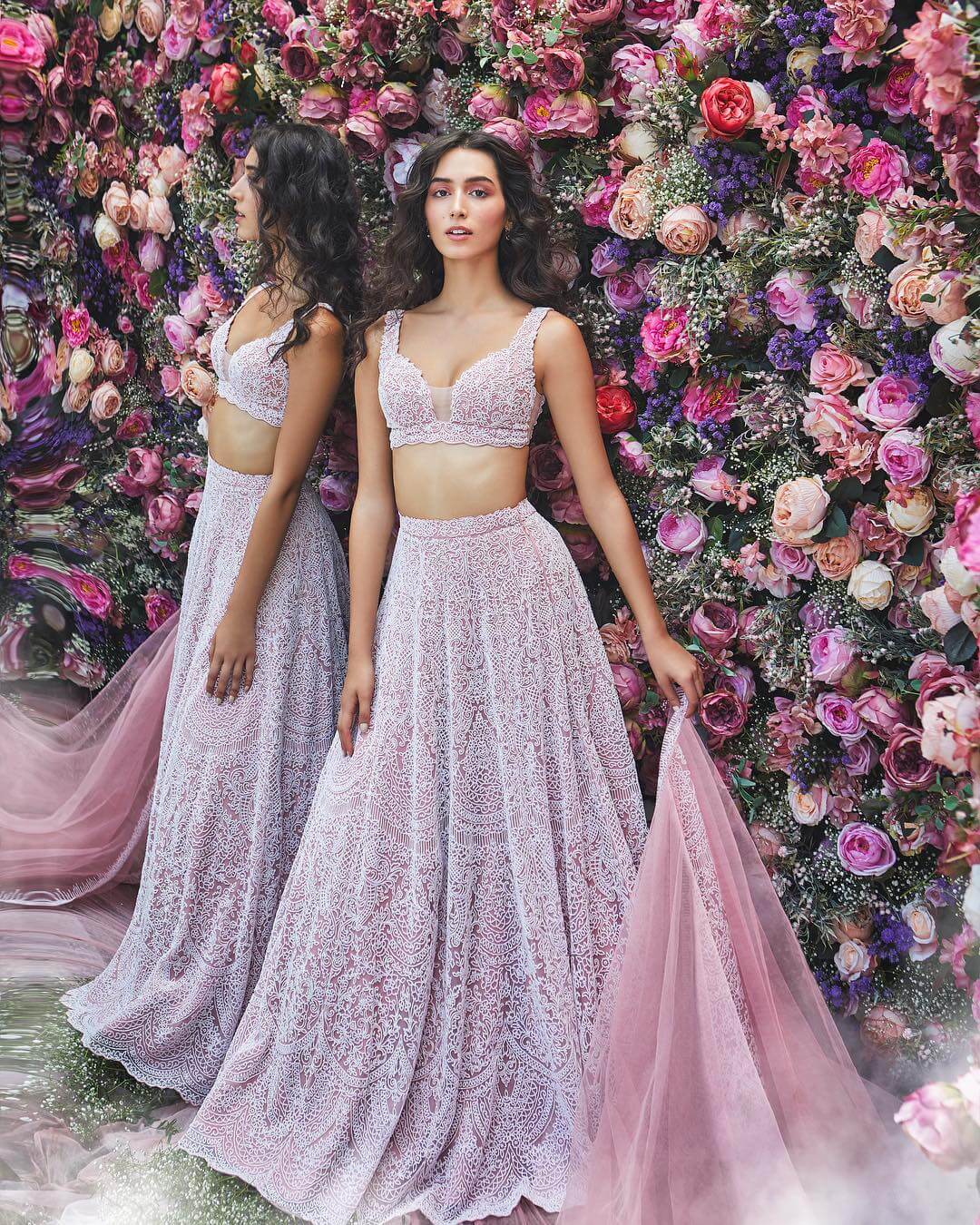 Explore Alia Bhatt, Sara Ali Khan And Kiara Advani's Trendy Designer  Lehenga Blouse Designs For All The Modern Brides Out There!