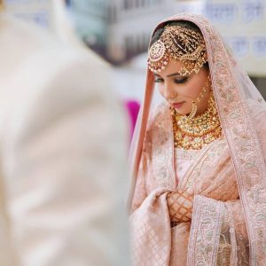 Steal Worthy Maang Tikka Inspirations From Sikh Brides