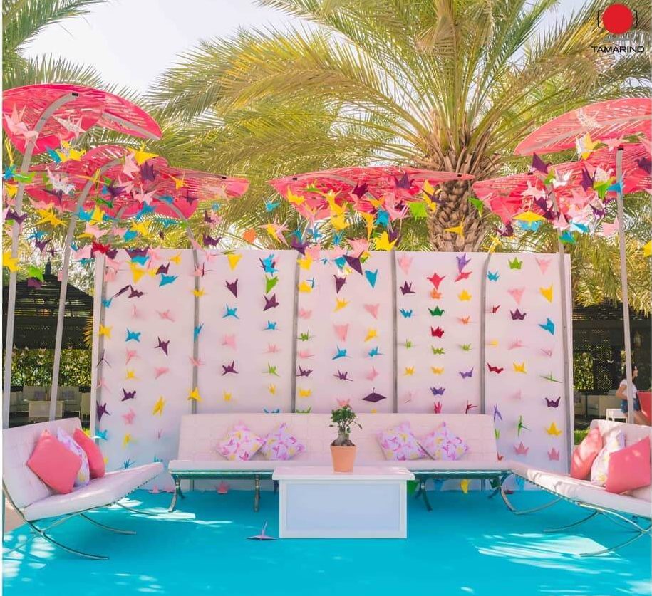 pool party decor
