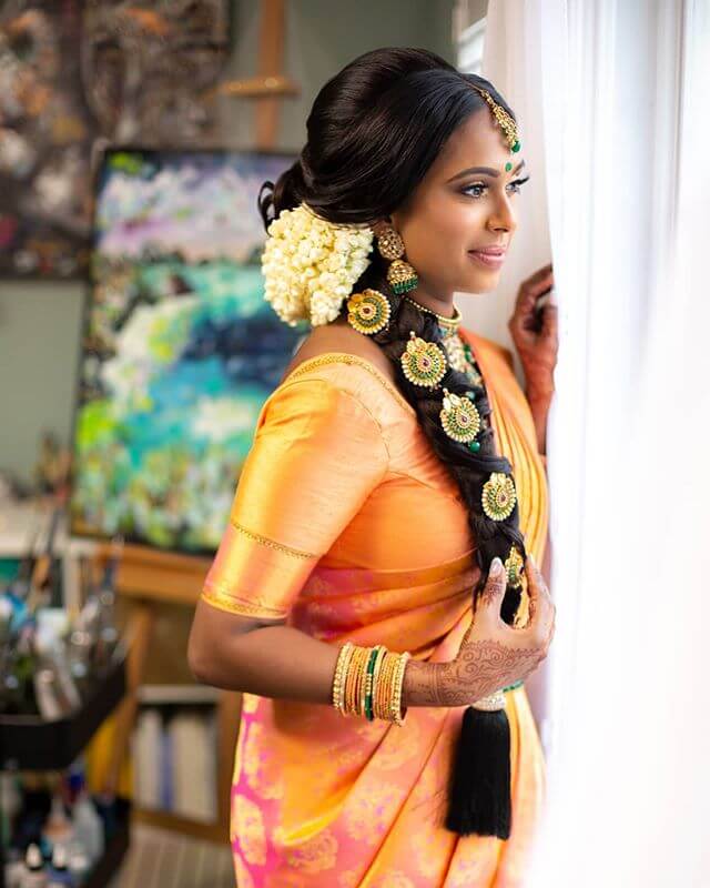 5 Trendy Gajra Hairstyles That You Should Bookmark For The Upcoming Wedding  Season | HerZindagi