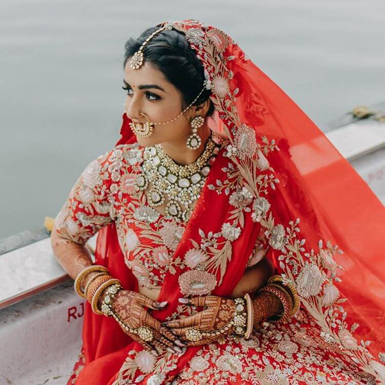 10 Amazing Jewellery Sets to go with Your Lehengas, Plus Accessorizing Tips  and Recommendations!