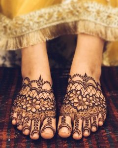 Prettiest Foot Mehndi Designs For Every Kind Of Bride