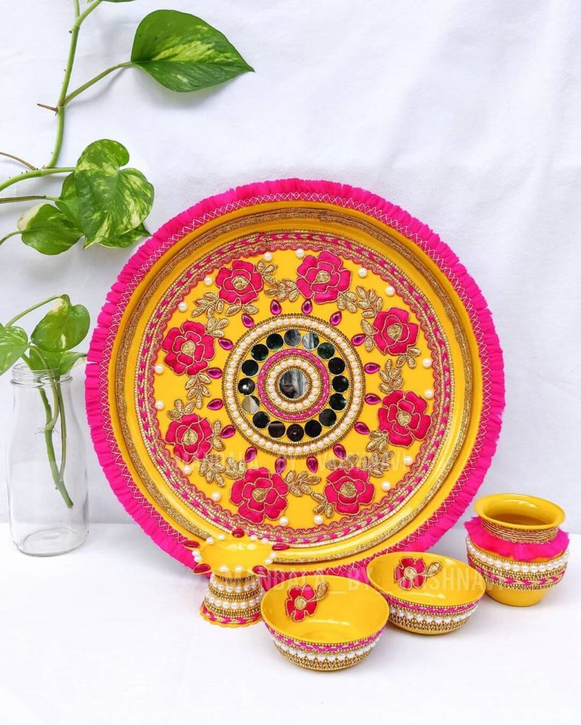 Beautiful Gold painted Indian/Pakistan Thali/Decorated Plate/Pooja thali/Henna  party/Henna art/Indian wedding decoration