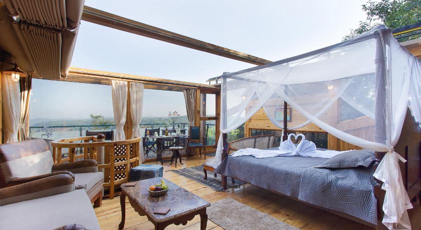 Romantic Resorts In India