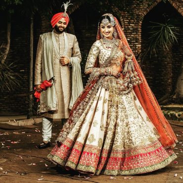 Latest Contrasting Dupattas For Bridal Lehengas We Are Crushing On