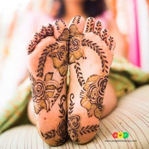 Gorgeous Back Feet Mehndi Designs For OTB Brides