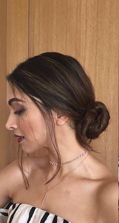 Simple Low Bun Hairstyle for Saree ❤️❤️ You can create yourself.....❤️ . .  Saree - @triyahofficial . . [ Saree, flower, Hair bun, Simple… | Instagram