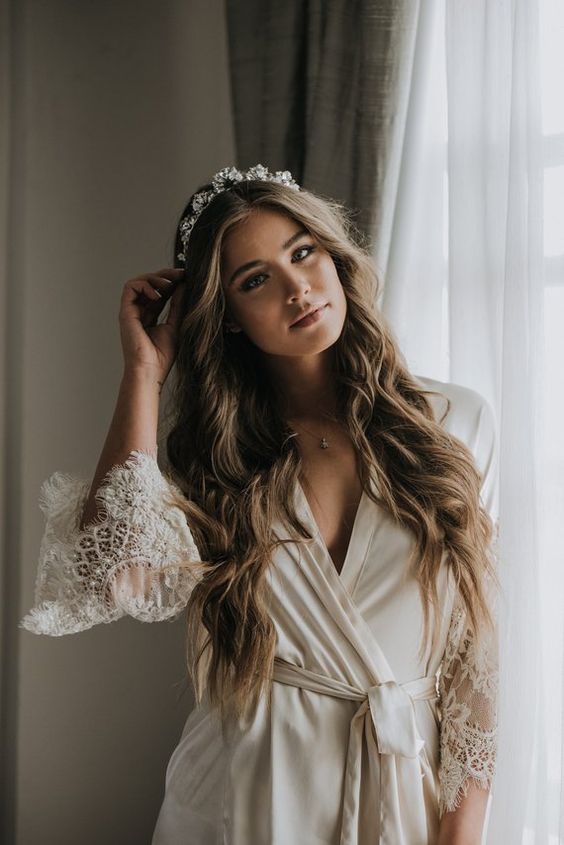 Wedding Hairstyles With Tiara To Walk The Aisle Looking Like A Princess
