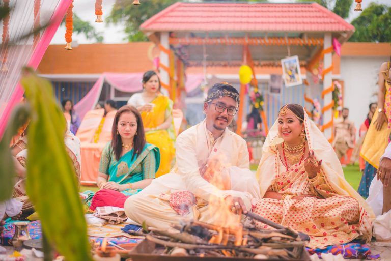 A Gorgeous Assamese Wedding With Cutesy DIY Elements