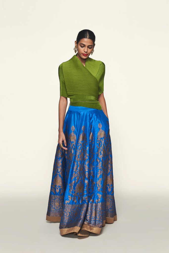 Top 81+ classy banarasi lehenga blouse designs - POPPY
