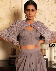 High Neck Blouse Designs: Try These 20 Models for Celebrity Look