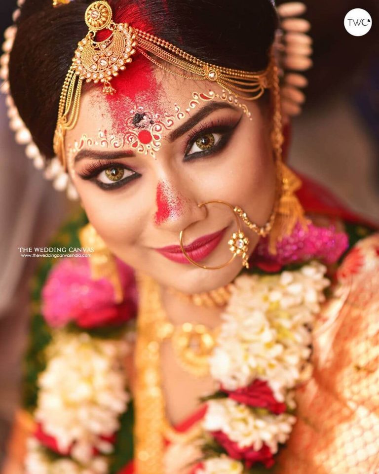 Bindi Art Designs Spotted On Beautiful Bengali Brides