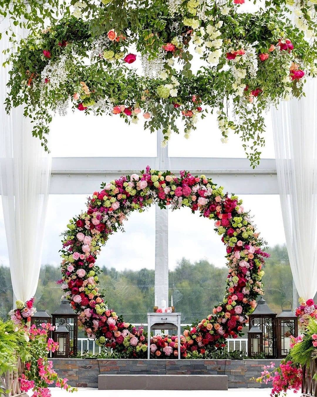 floral wreath decor
