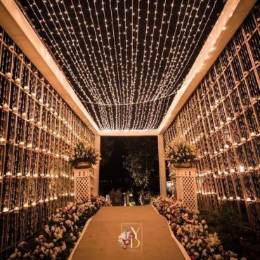 Dreamy Fairy Lights Entrance Decor For Your Wedding