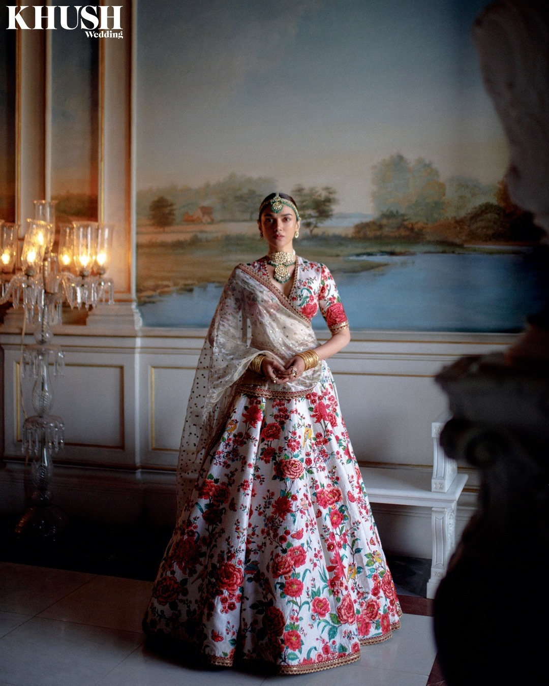 Cannes 2022: Aditi Rao Hydari makes red carpet debut, looks stunning in  white Sabyasachi saree